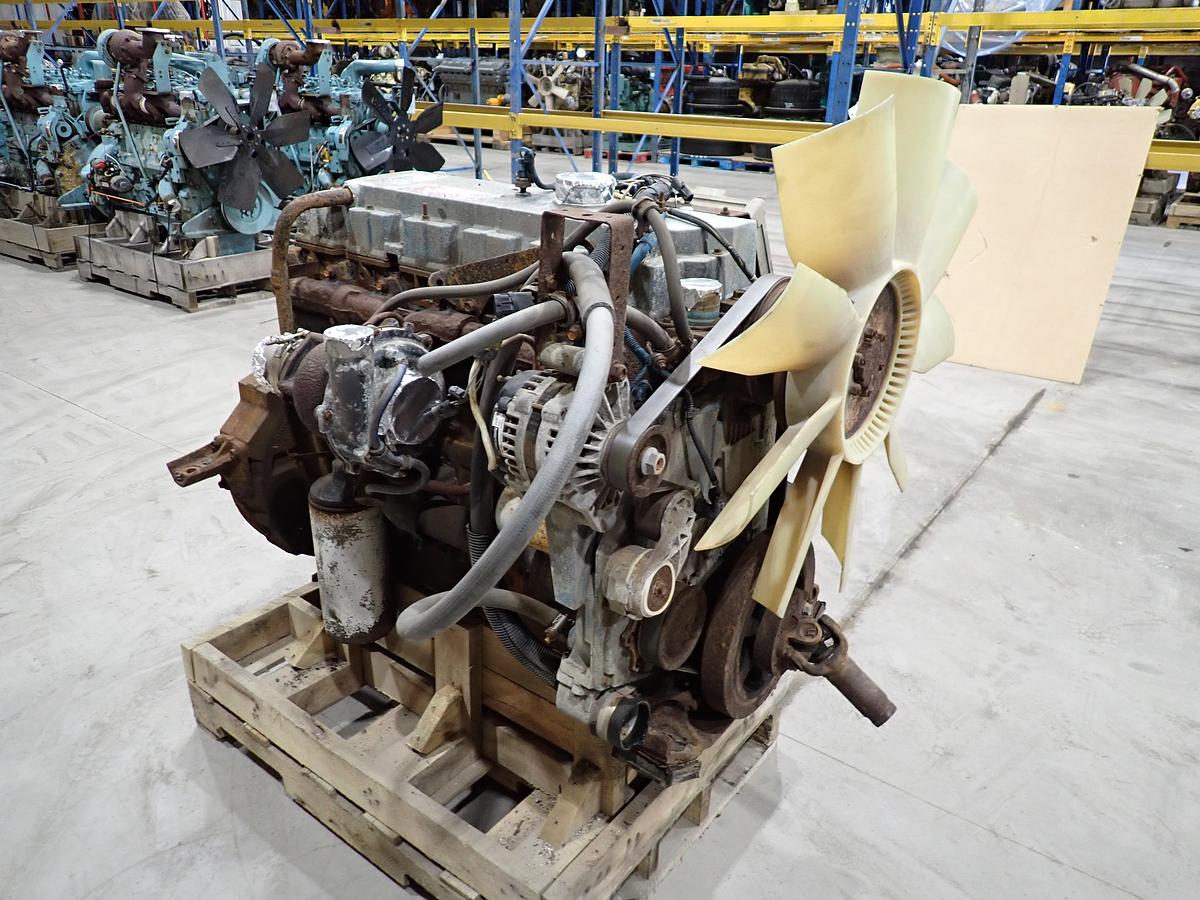 Used 2000 International DT530E Truck Engine