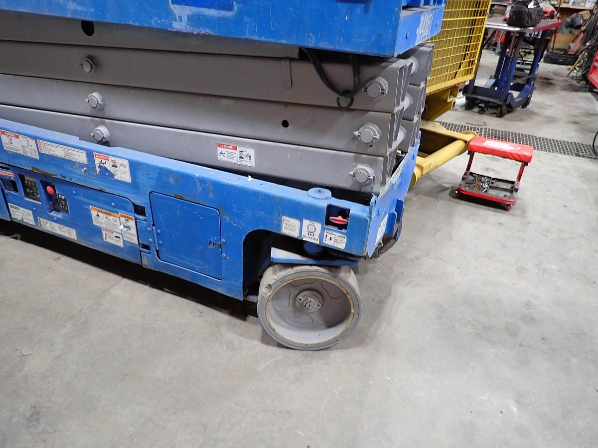 Used 2015 Genie GS2632