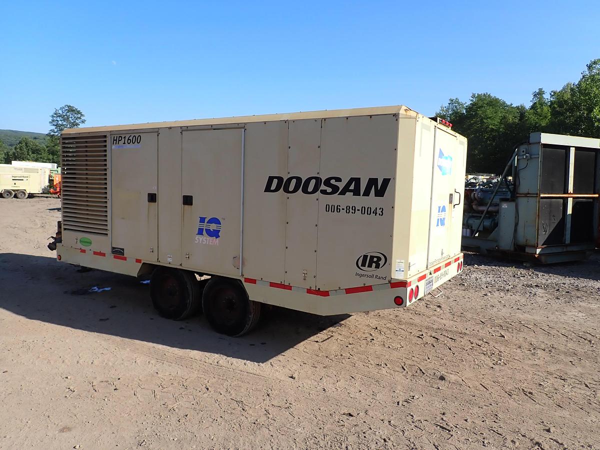 Used 2012 Doosan HP1600 1600 CFM Air Compressor TIER 3