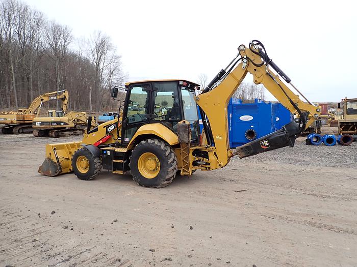 Used 2018 CAT 420F2 Loader Backhoe