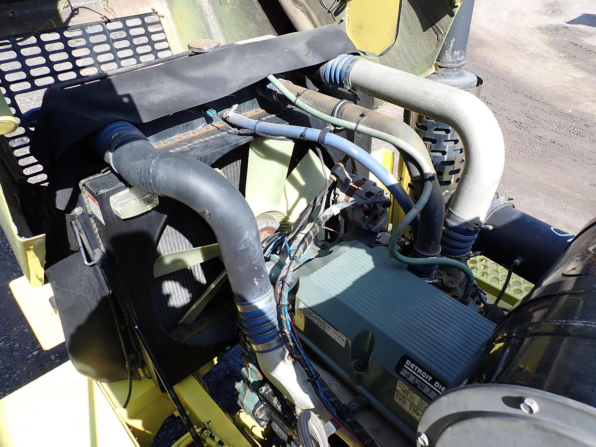 Used 2003 Oshkosh HB2923 Airport Snowblower