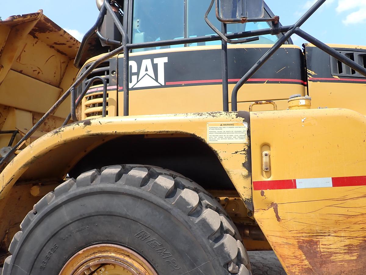 Used 2003 CAT 735
