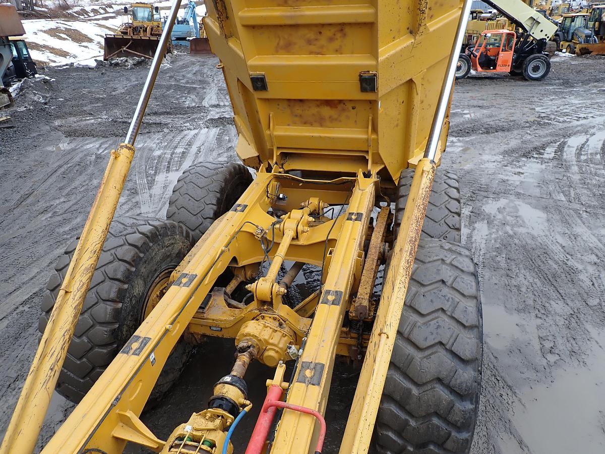 Used 2000 John Deere 300C Articulated Haul Truck