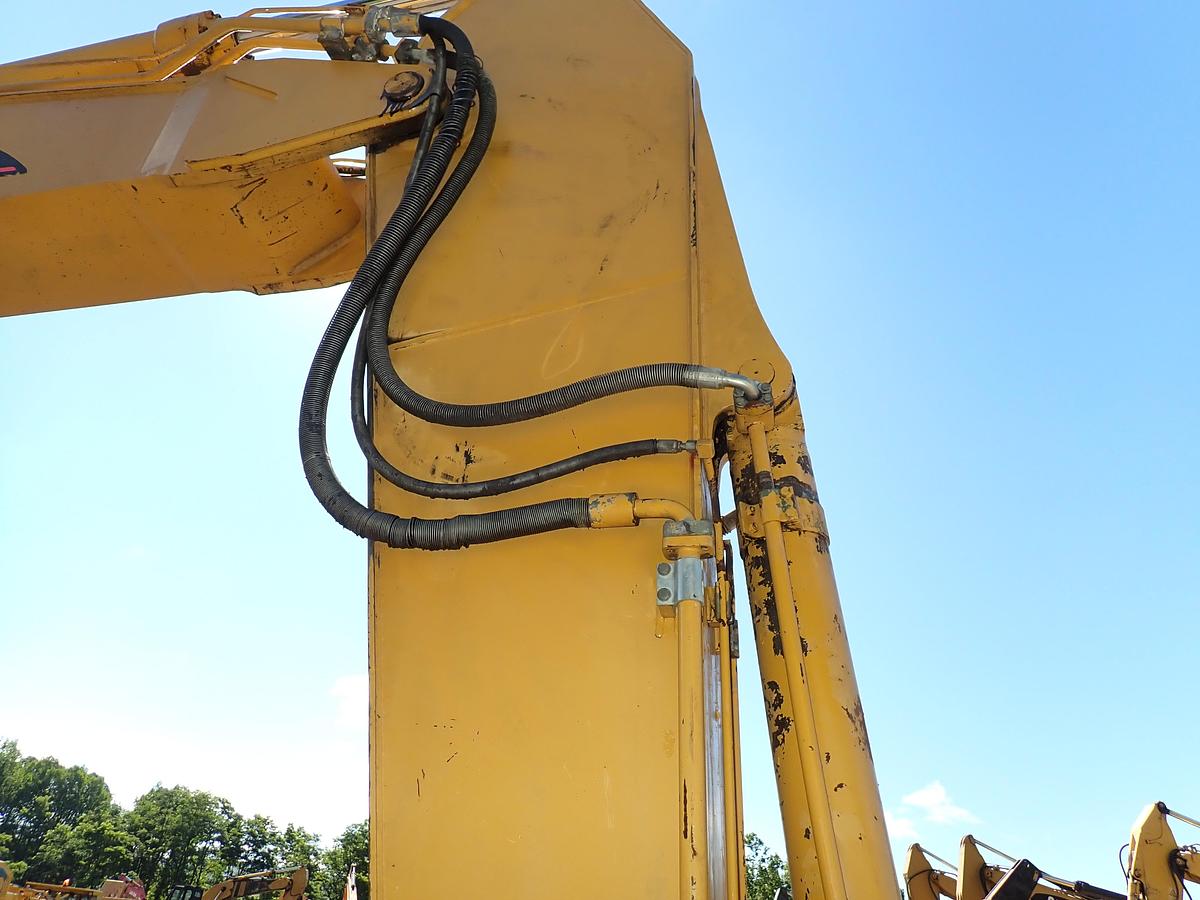 Used 2005 CAT 330CL Hydraulic Excavator