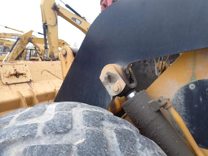 Used Dresser 530 Wheel Loader w/ FORKS & BUCKET