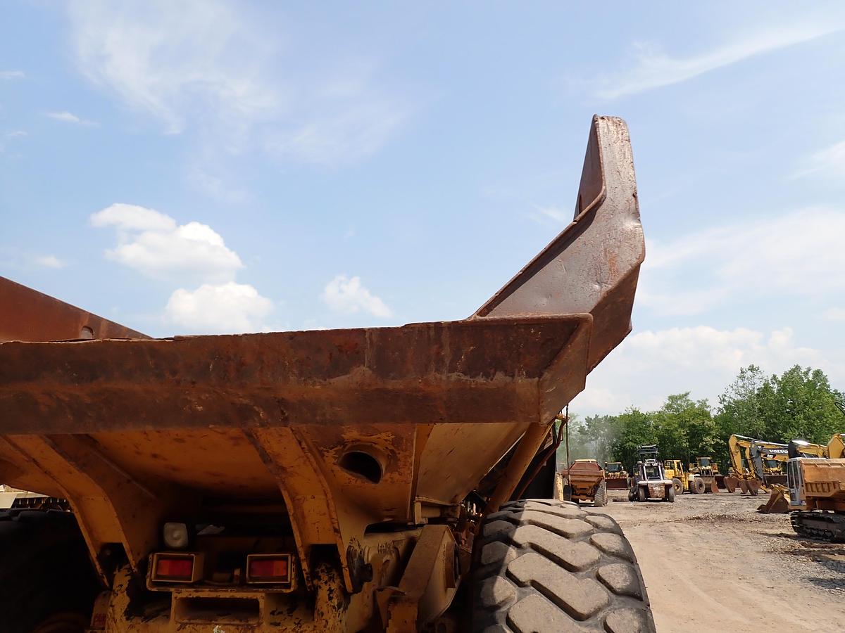 Used 2003 CAT 735