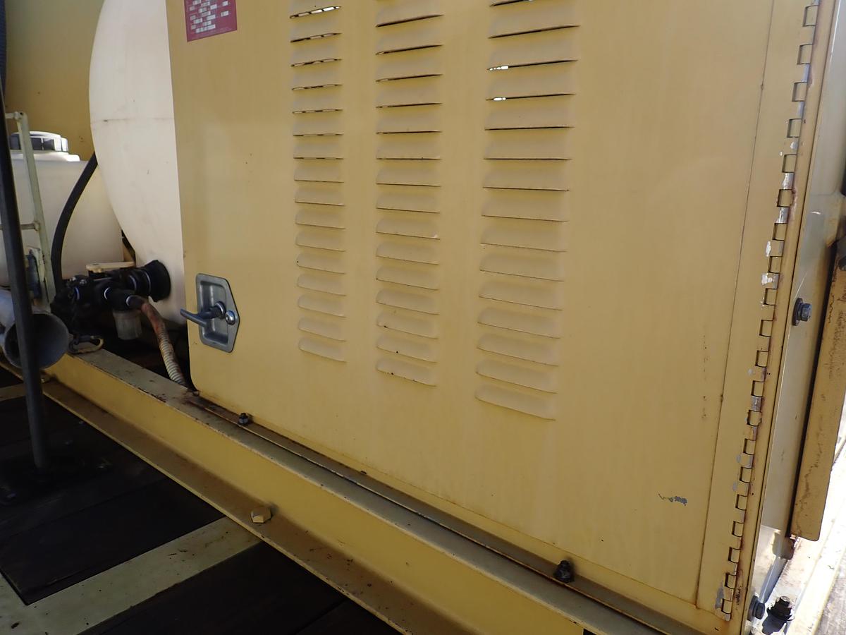Used 2002 Vector 09007 Vacuum Excavator HI-RAIL GEAR!