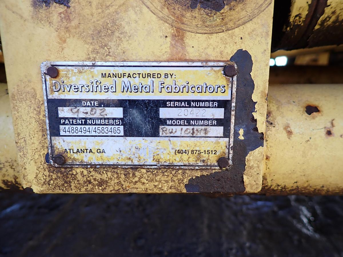 Used 2002 Vector 09007 Vacuum Excavator HI-RAIL GEAR!