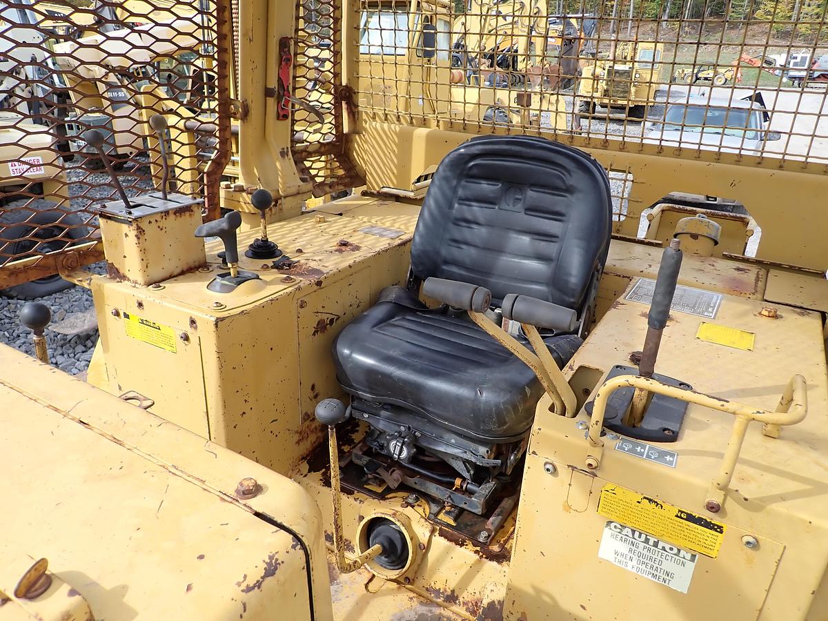 Used 1986 CAT D4H LGP Crawler Dozer DIRECT DRIVE W/ WINCH 2200 HOURS!