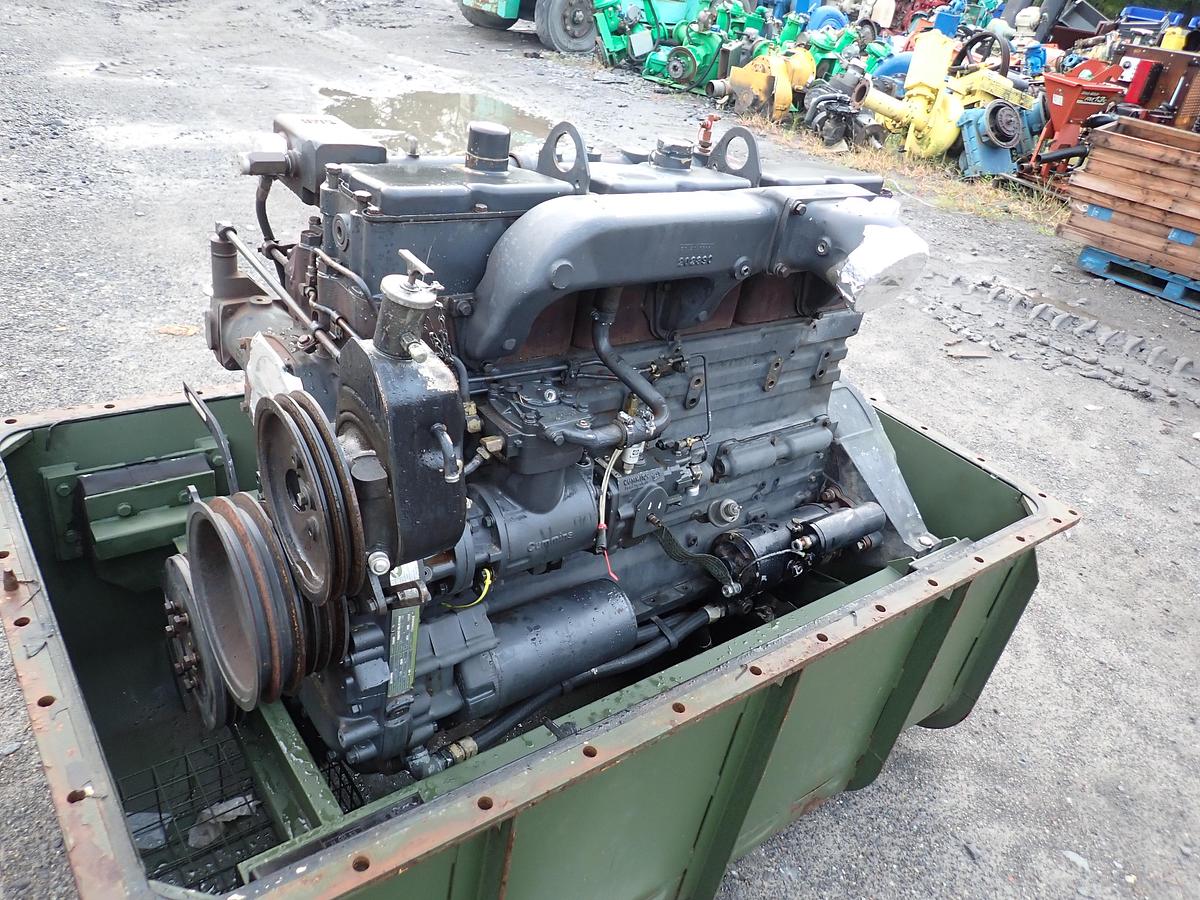 Used 1986 Cummins NHC250 Diesel Engine MILITARY TAKEOUT