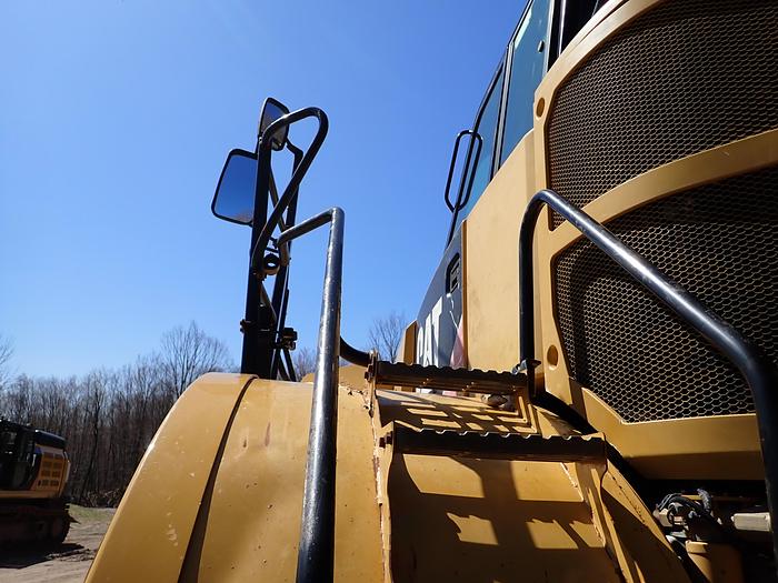 Used 2014 CAT 740B