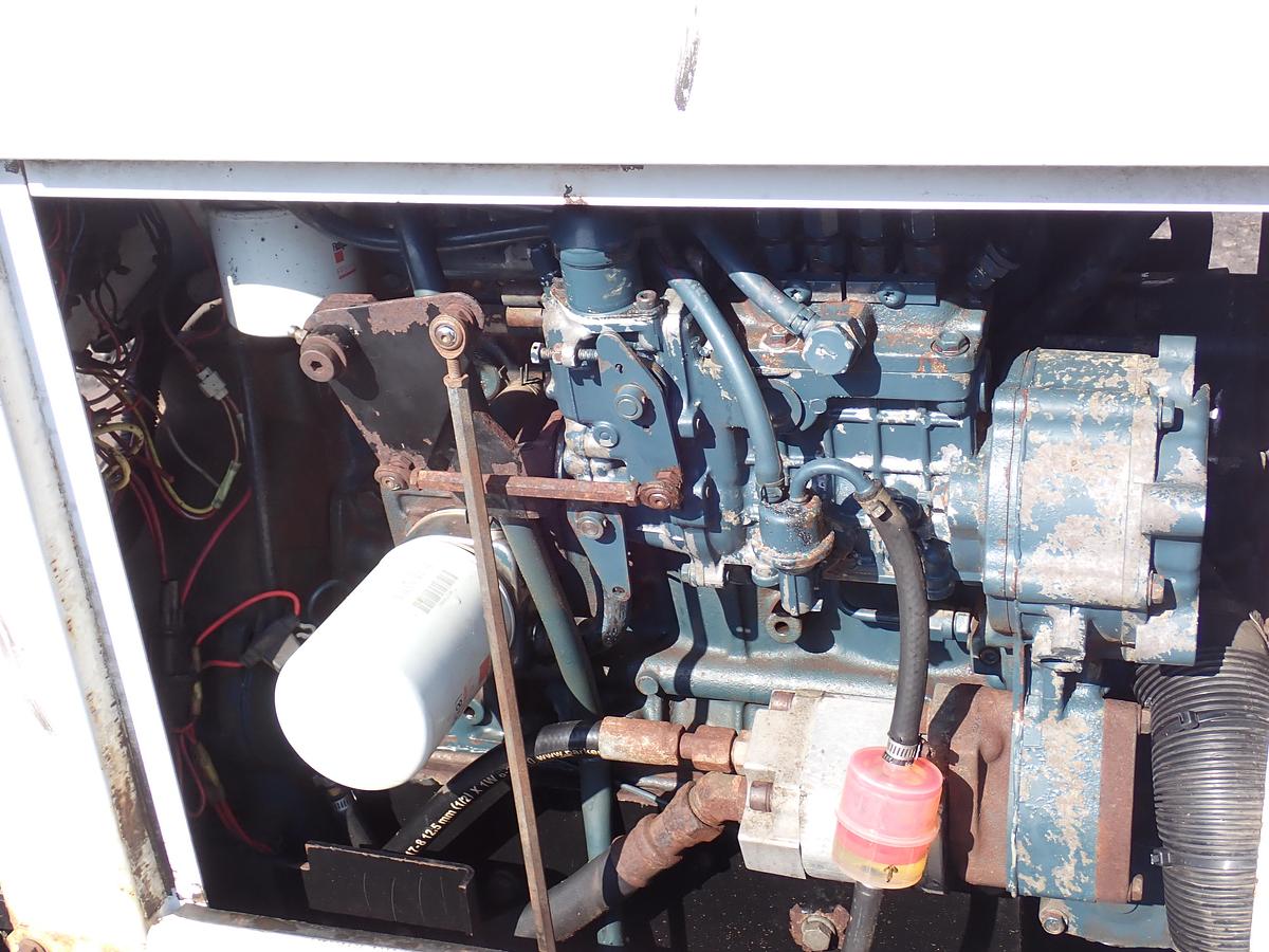 Used Kubota V3600-T-ET02 Turbo Diesel Engine POWER UNIT w/ PTO Clutch