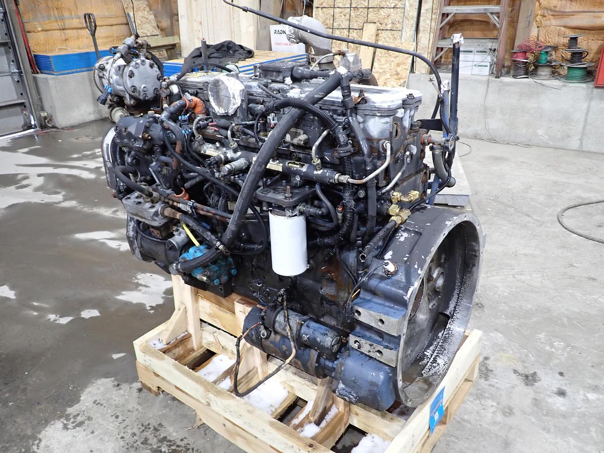 Used 2004 Cummins ISL 330 Diesel Engine CPL 8458 CM850