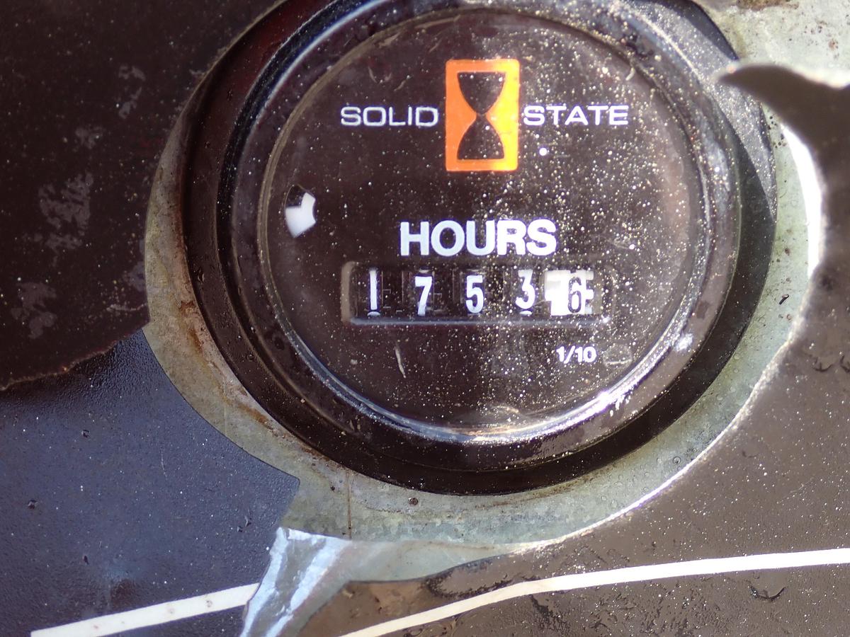 Used Sullivan Palatek DF185P3IZ 185 CFM Air Compressor ISUZU DIESEL