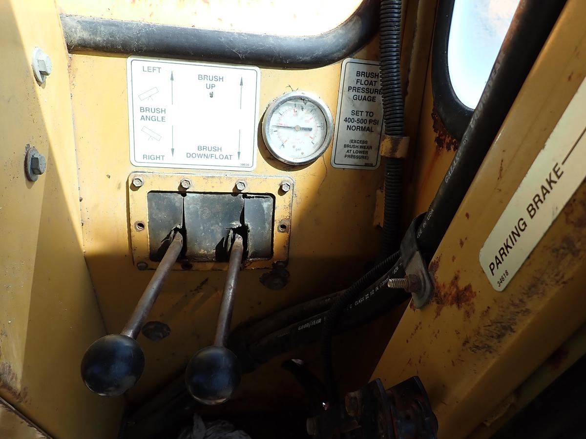 Used 2001 Rosco Challenger II