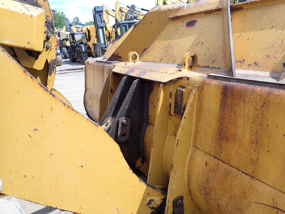 Used 2018 CAT 972M Wheel Loader