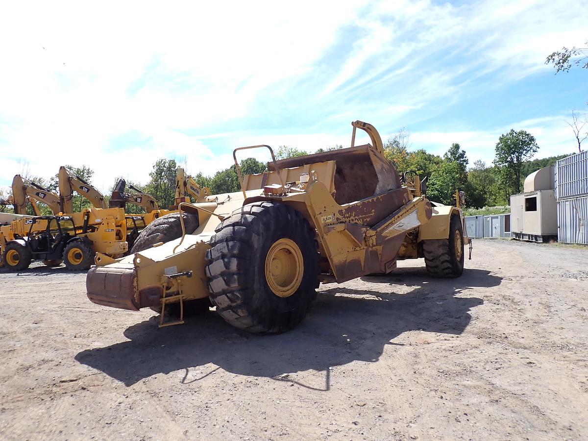 Used 2004 CAT 621G Motor Scraper