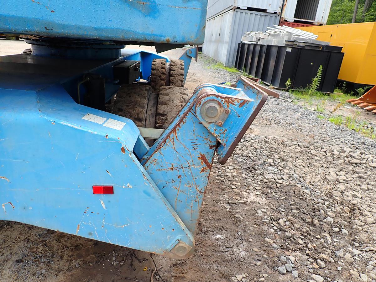 Used 2011 Fuchs MHL340 Wheeled Material Handler