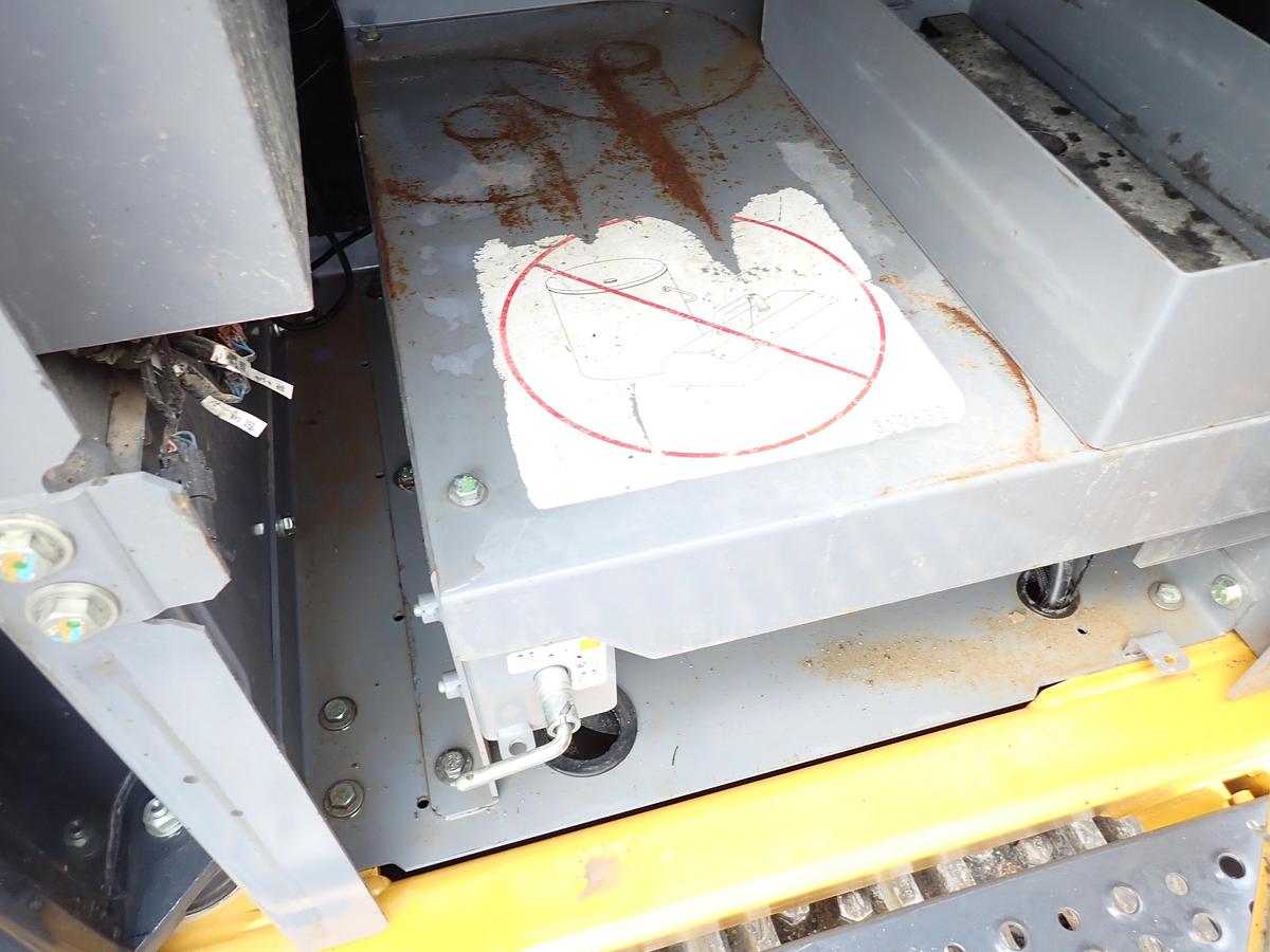 Used 2021 John Deere 870G LC Hydraulic Excavator MASS EXCAVATING BOOM