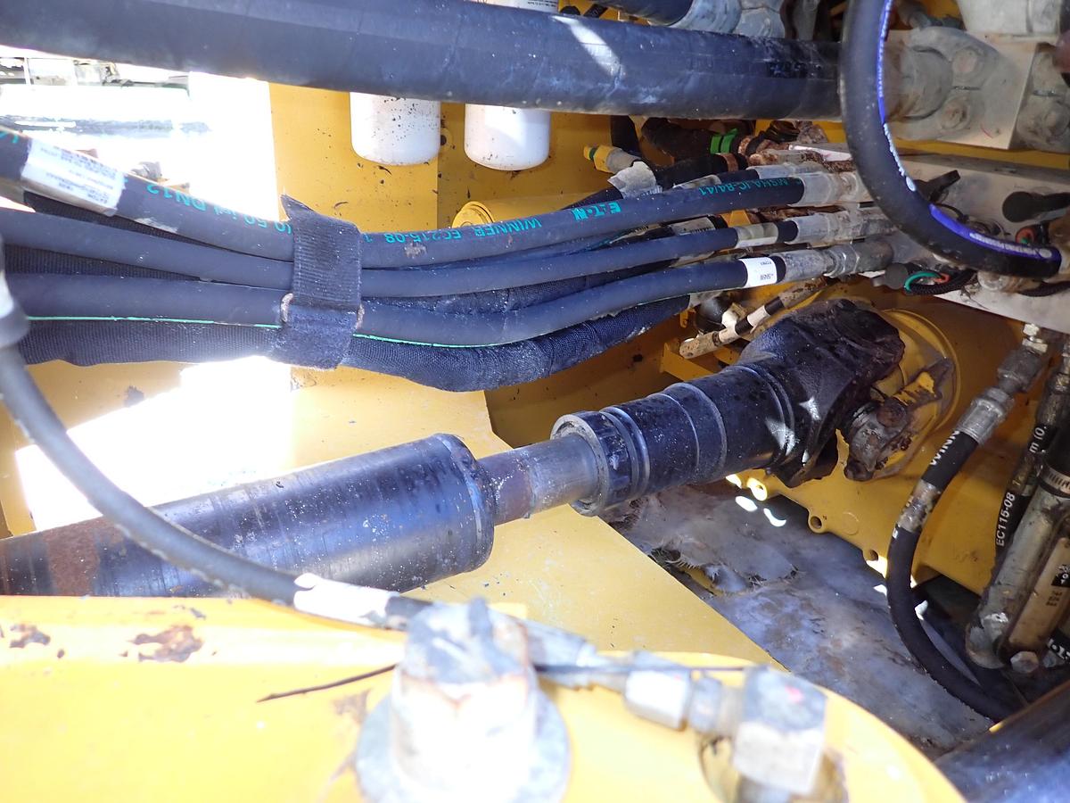 Used 2019 John Deere 744L Wheel Loader QUICK COUPLER!