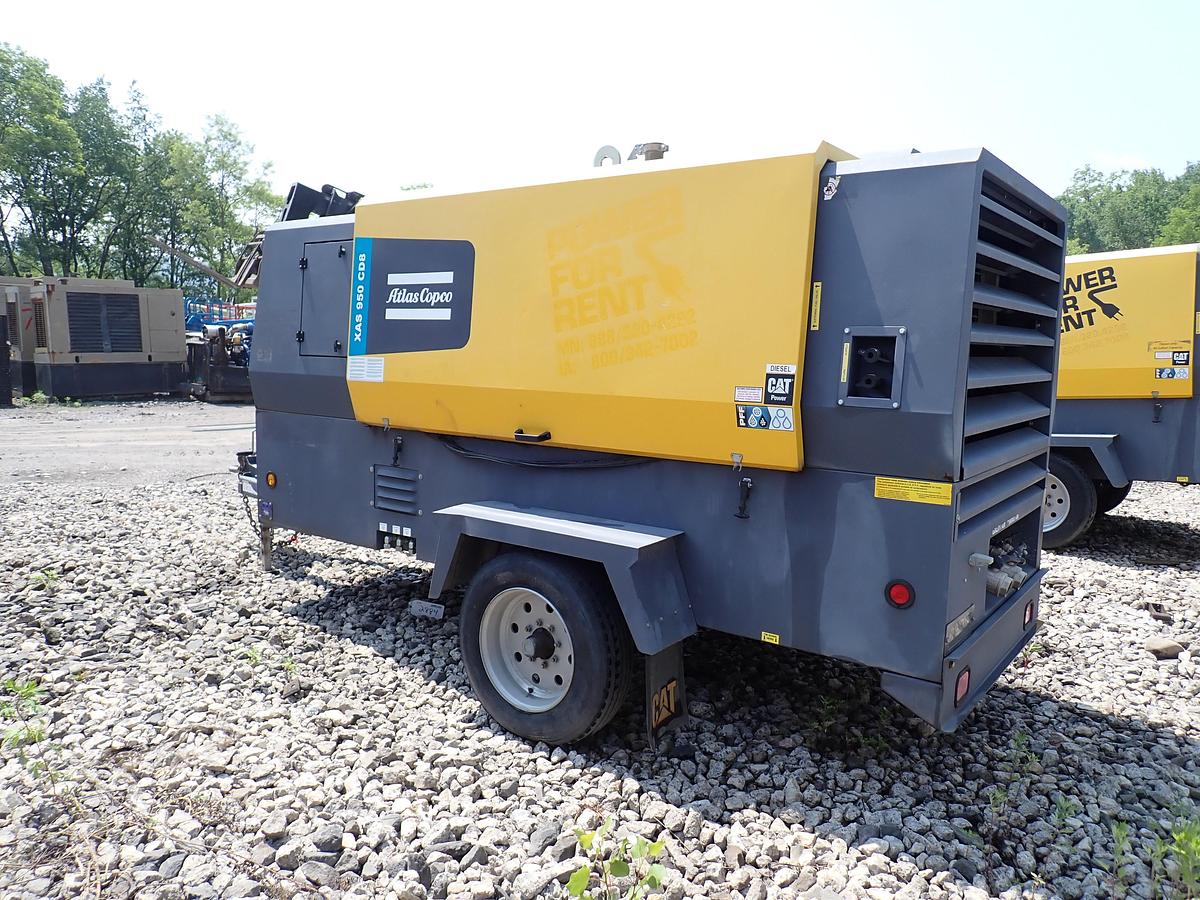 Used 2019 Atlas Copco XAS950CD8 950 CFM Air Compressor 1496 HOURS