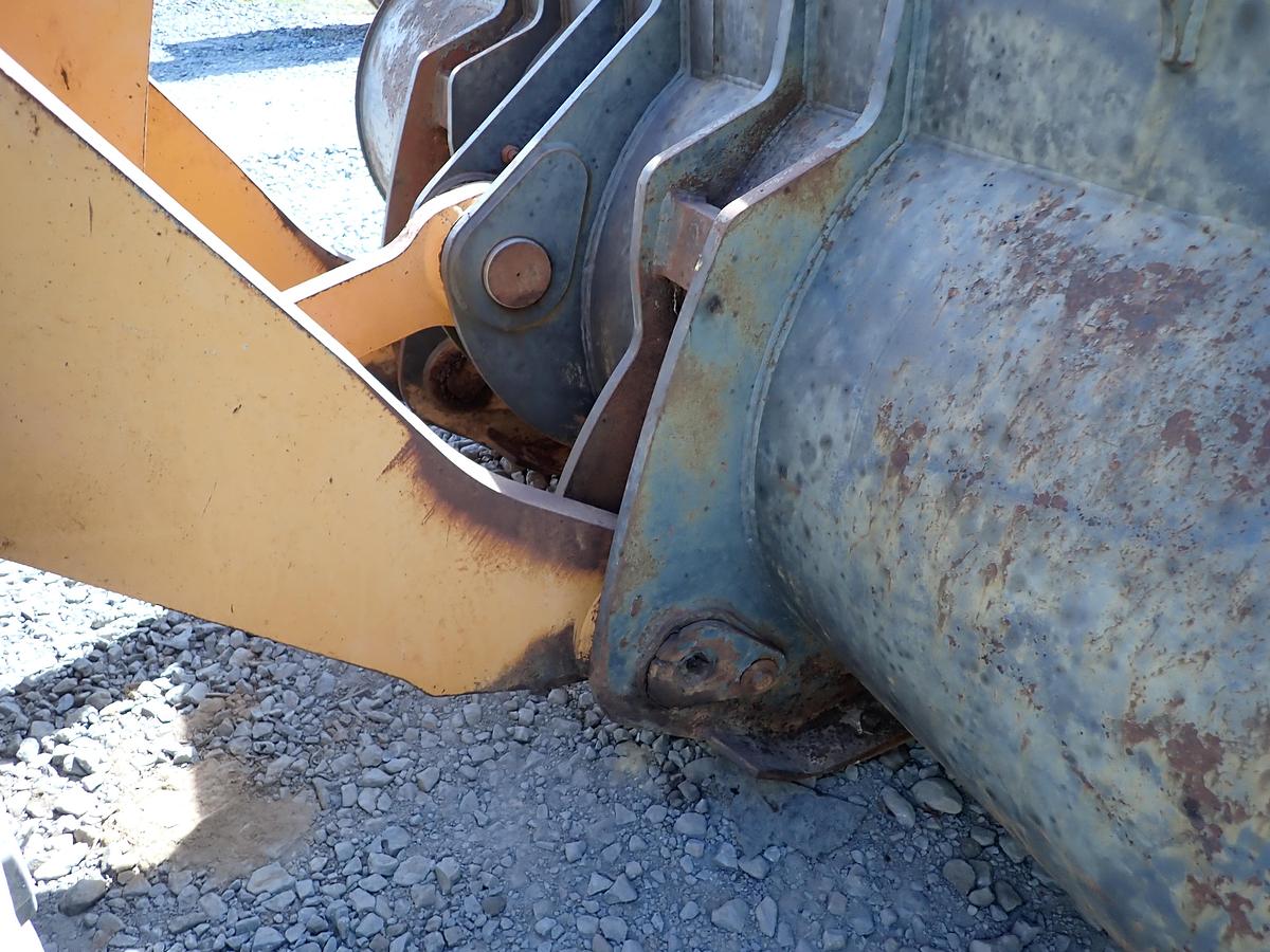 Used 2012 Case 1021F Wheel Loader 5700 HOURS