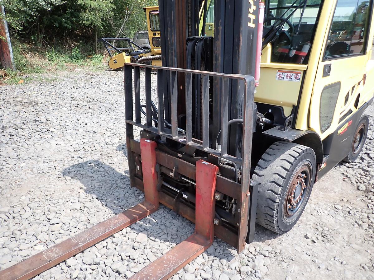Used 2015 Hyster H80FT Diesel Forklift LOW HOURS! POSITIONERS!