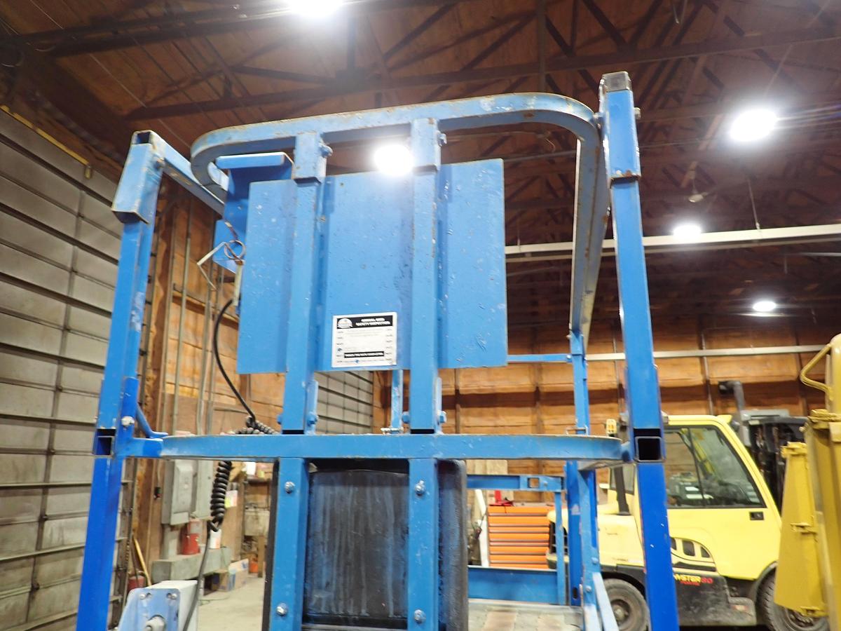 Used 2015 Genie GS2632