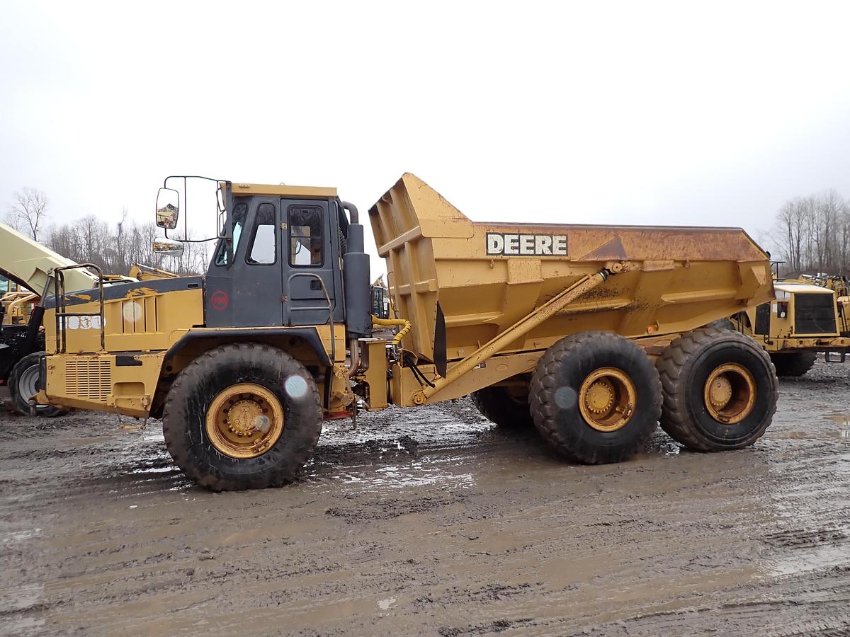 Used 2000 John Deere 300C Articulated Haul Truck