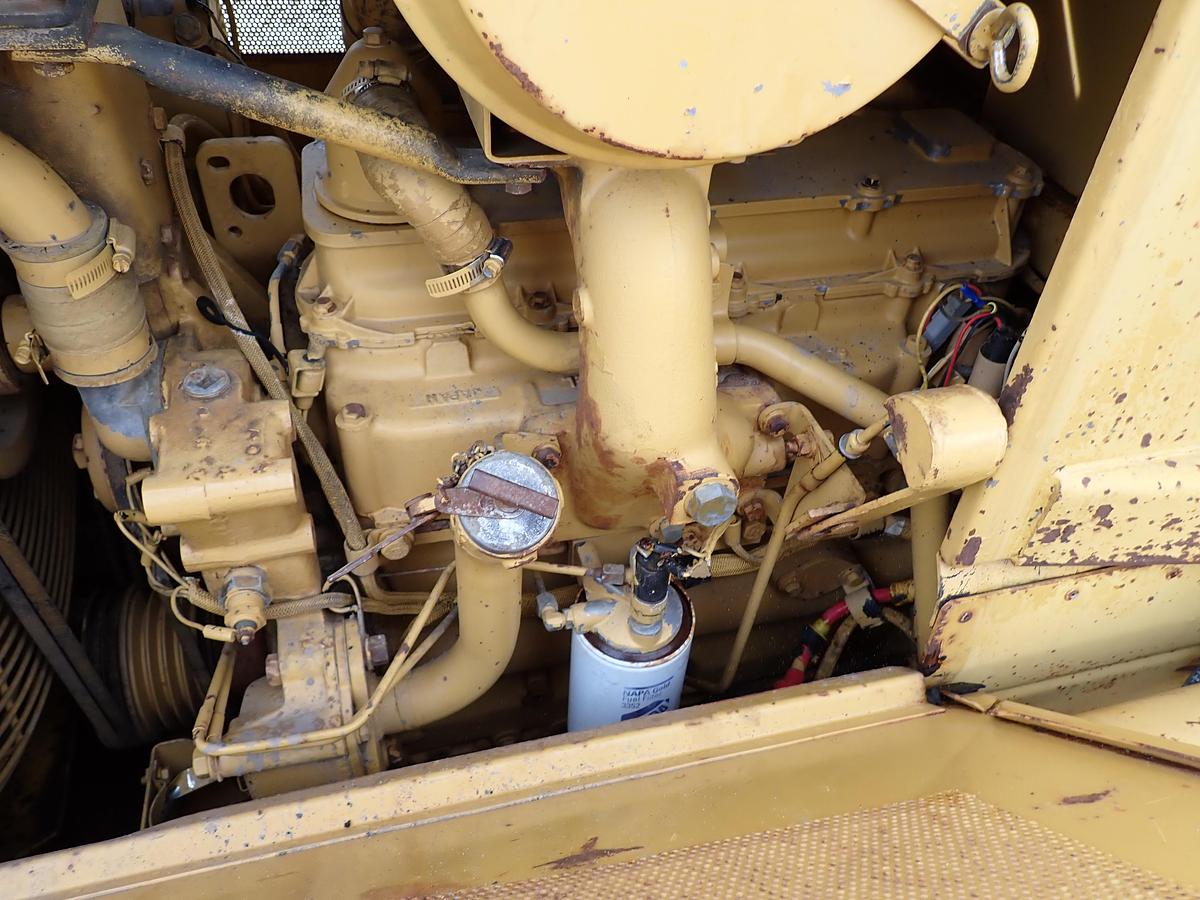 Used 1986 CAT D4H LGP Crawler Dozer DIRECT DRIVE W/ WINCH 2200 HOURS!