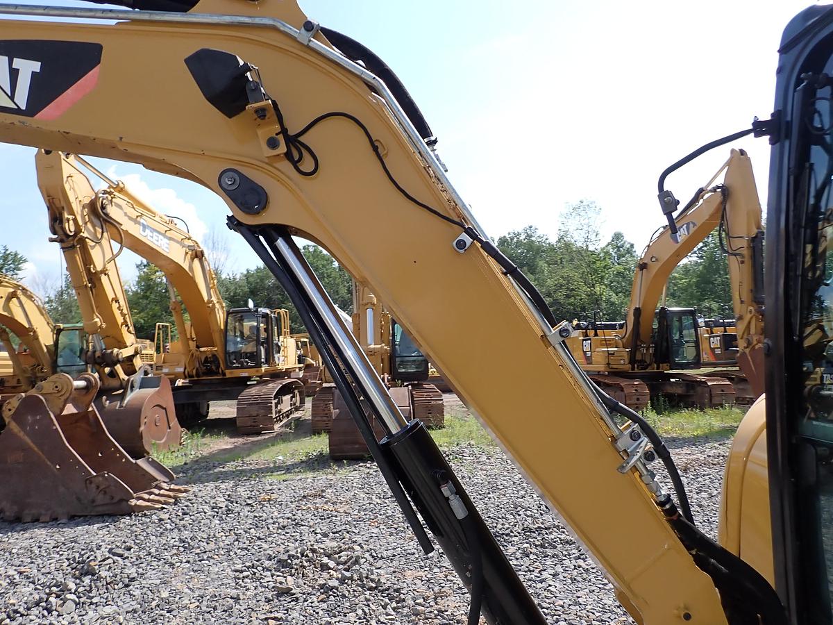 Used 2016 CAT 304E2 CR Mini Excavator HYDRAULIC THUMB!