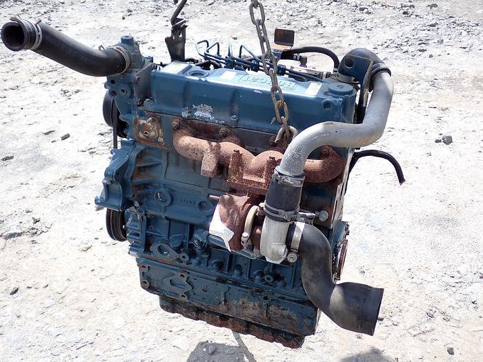 Used Kubota V3300-DI-T-EU2 Diesel Engine BOBCAT T300