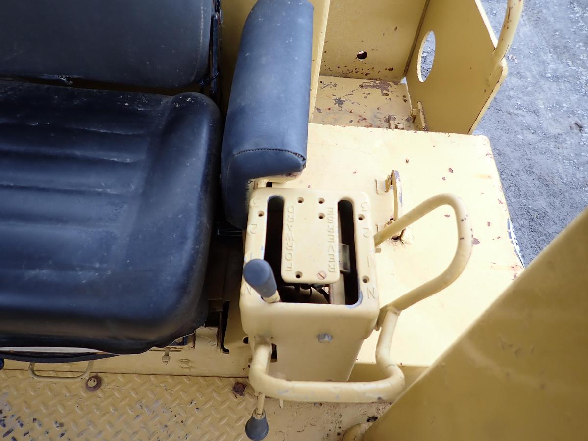 Used 1980 CAT D7G Crawler Dozer w/ RIPPER!