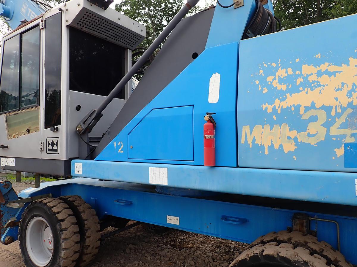 Used 2011 Fuchs MHL340 Wheeled Material Handler