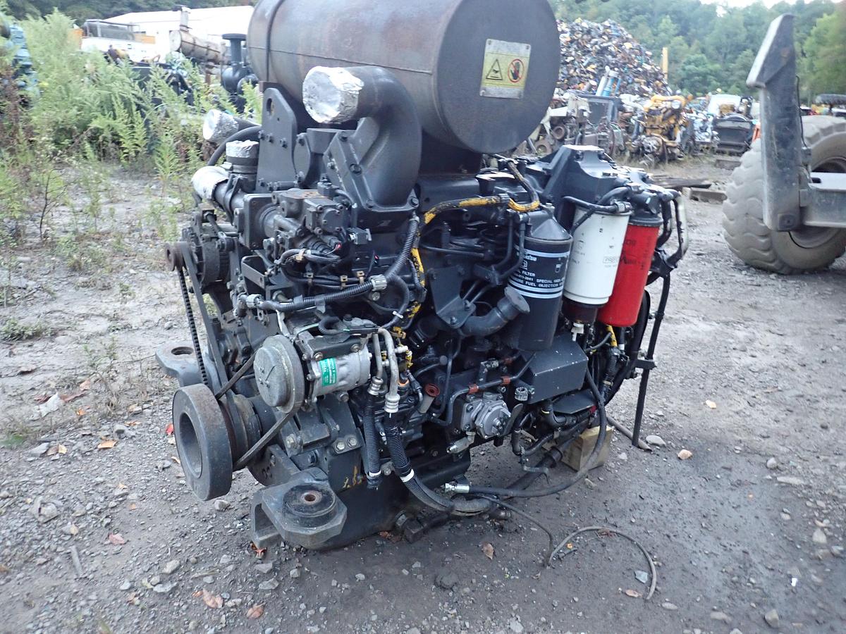 Used 2010 Komatsu SAA6D125E-5 Diesel Engine WA470-6 LOADER
