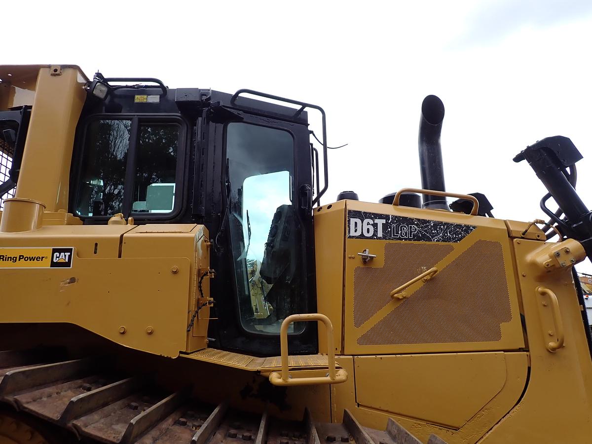 Used 2017 CAT D6T LGP Crawler Dozer w/ PACCAR Winch