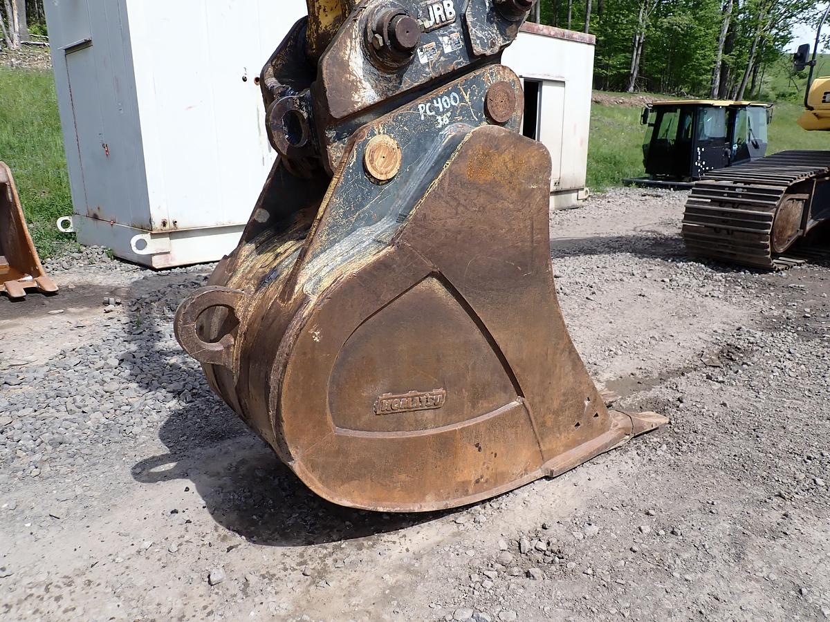 Used 2013 Komatsu PC490LC-10 Excavator 