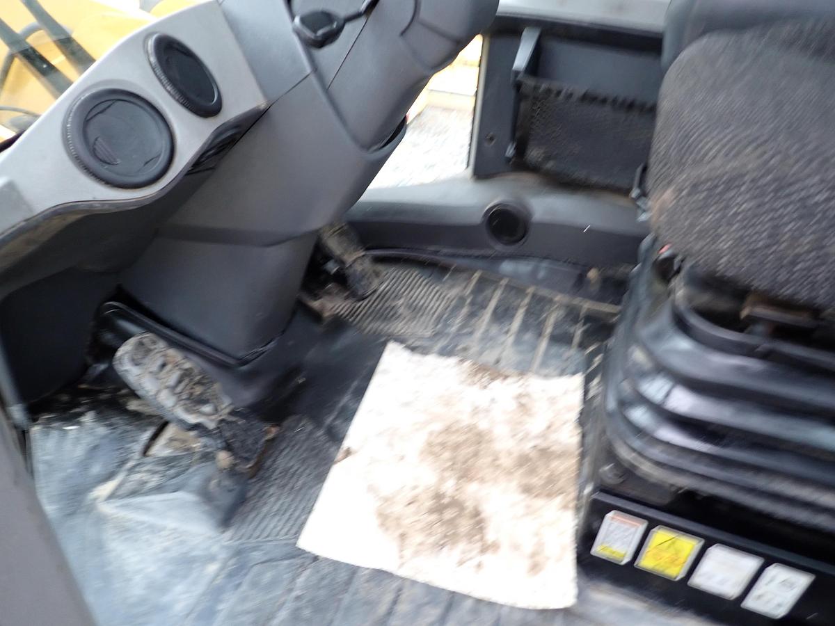 Used 2019 CAT 938M Wheel Loader