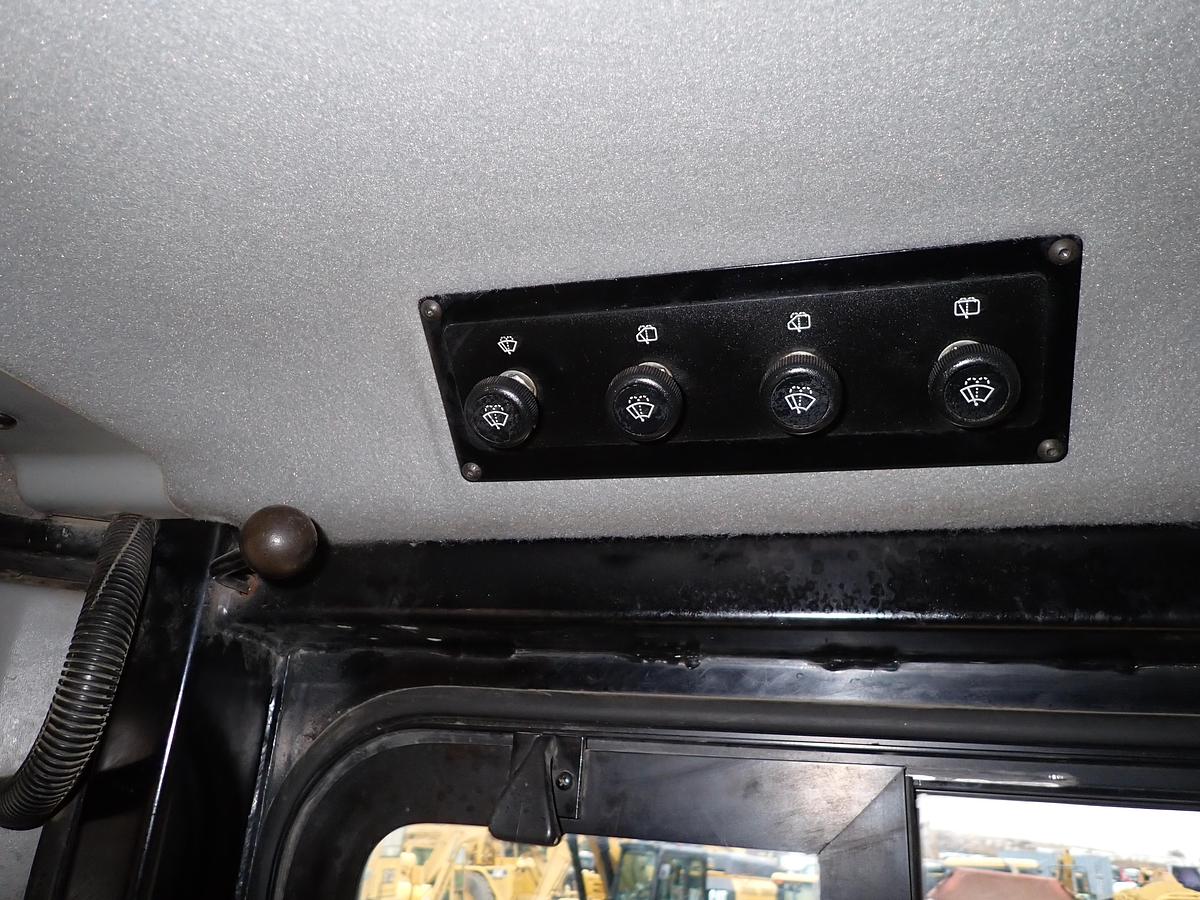 Used 2004 CAT D6R XL II