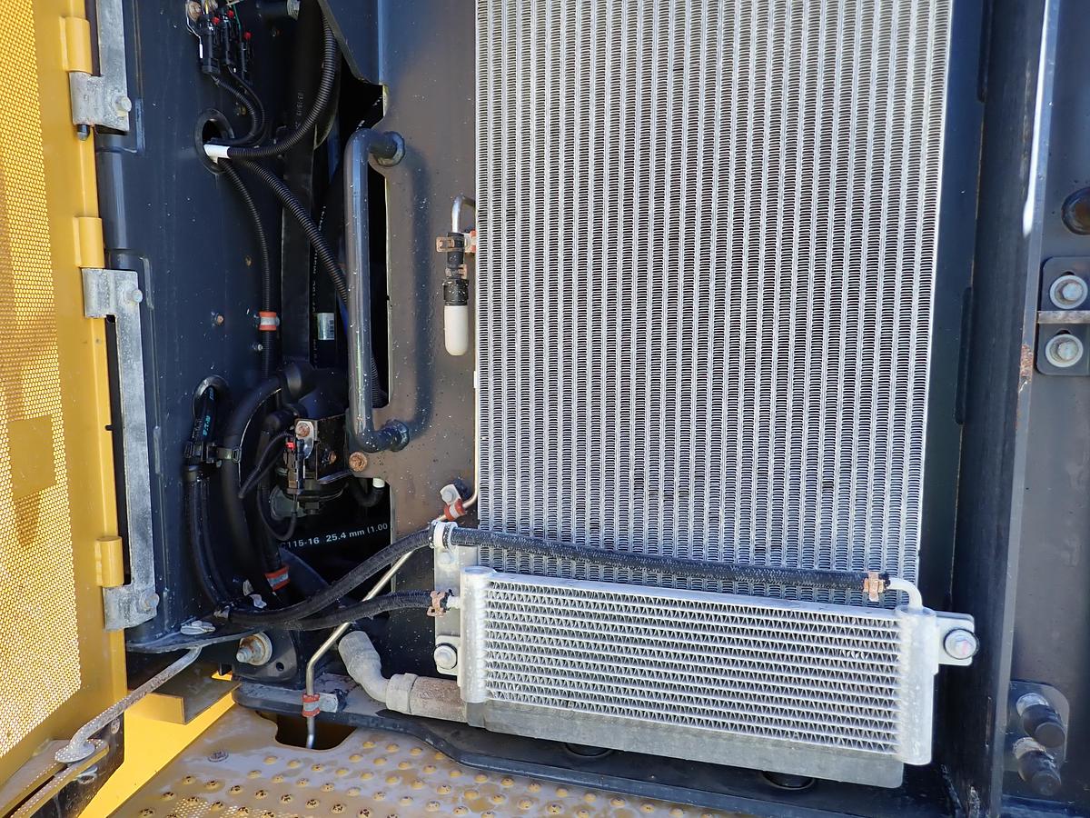 Used 2019 John Deere 744L Wheel Loader QUICK COUPLER!