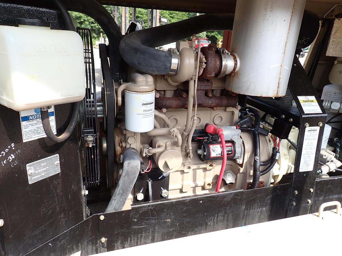 Used 2013 Doosan P185WJD-T4I 185 CFM Air Compressor 224 HOURS!