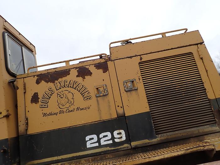 Used 1986 Caterpillar 229 LC Excavator