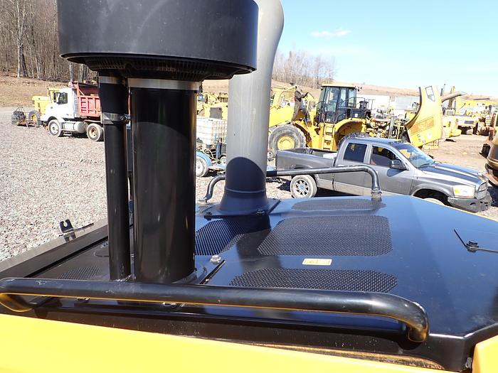 Used 2022 CAT D6 LGP Crawler Dozer