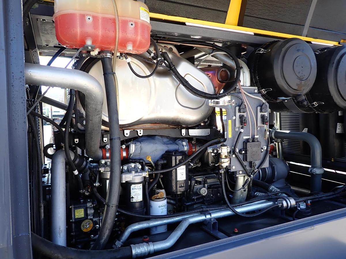 Used 2020 Atlas Copco XAS950 PD8 950 CFM Air Compressor