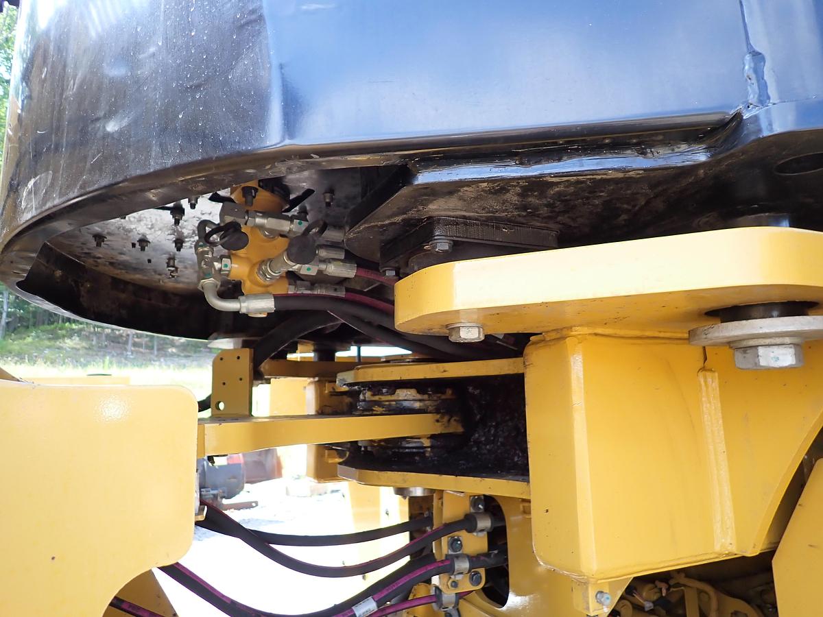 Used 2018 CAT 972M Wheel Loader