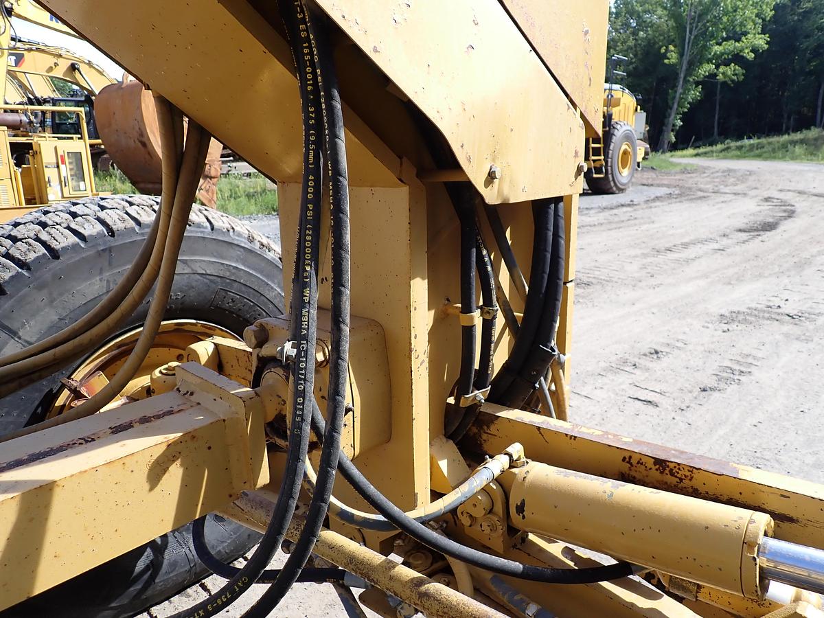 Used 1998 CAT 163H Motor Grader