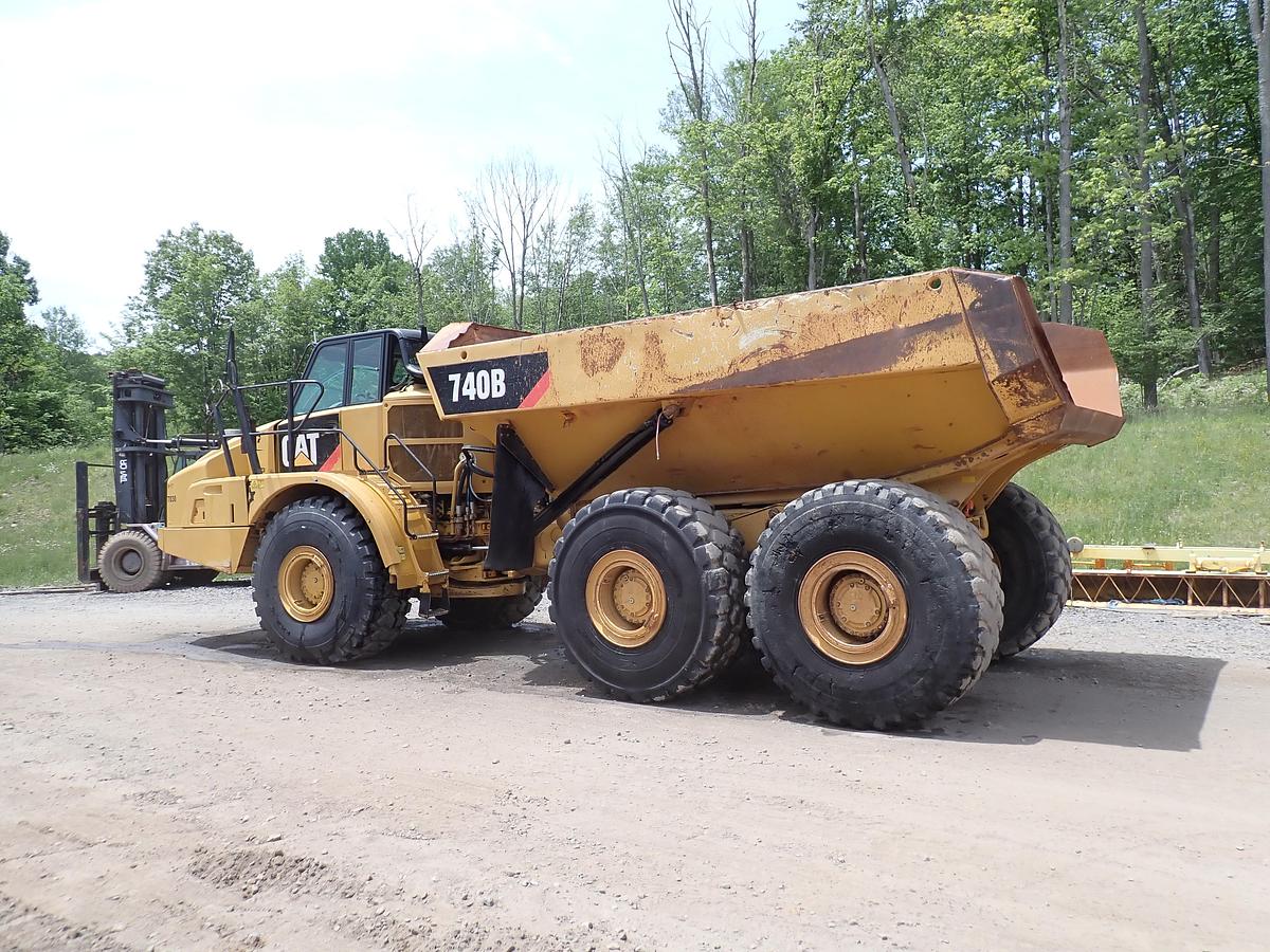 Used 2015 CAT 740B Articulated Haul Truck