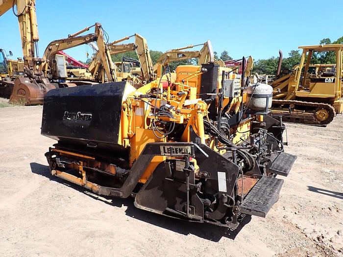 Used 2007 LeeBoy L7000T Tracked Paver ONE OWNER! Hatz Diesel Propane Screed Legend