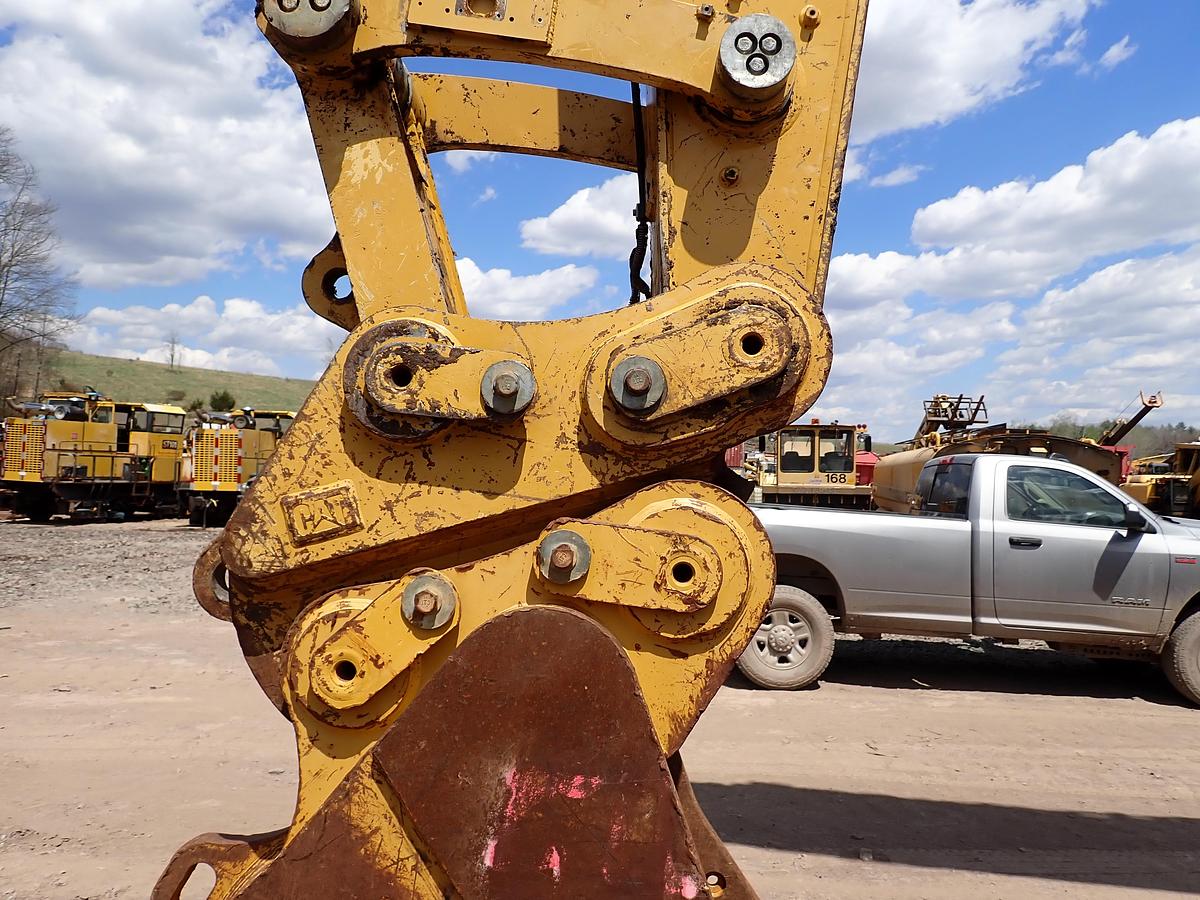 Used 2019 CAT 349FL Hydraulic Excavator 