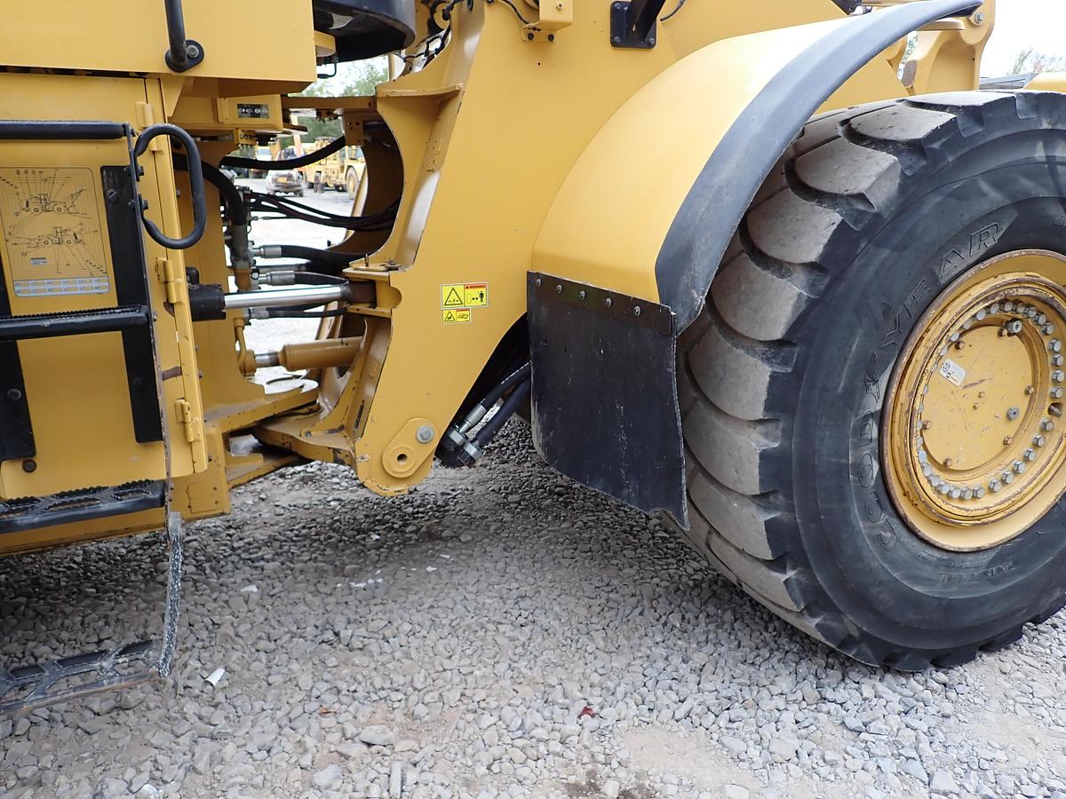 Used 2015 CAT 982M Wheel Loader